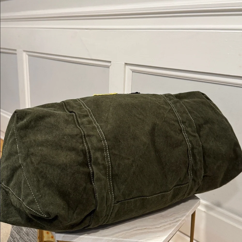 Free People Been There Badge Green Oversized Large Weekender Travel Tote - Picture 9 of 17